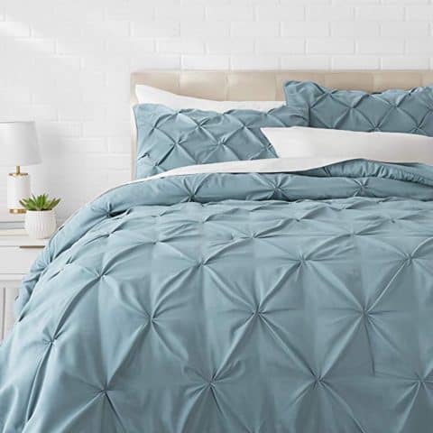 AmazonBasics Pinch Pleat Comforter Set Blue
