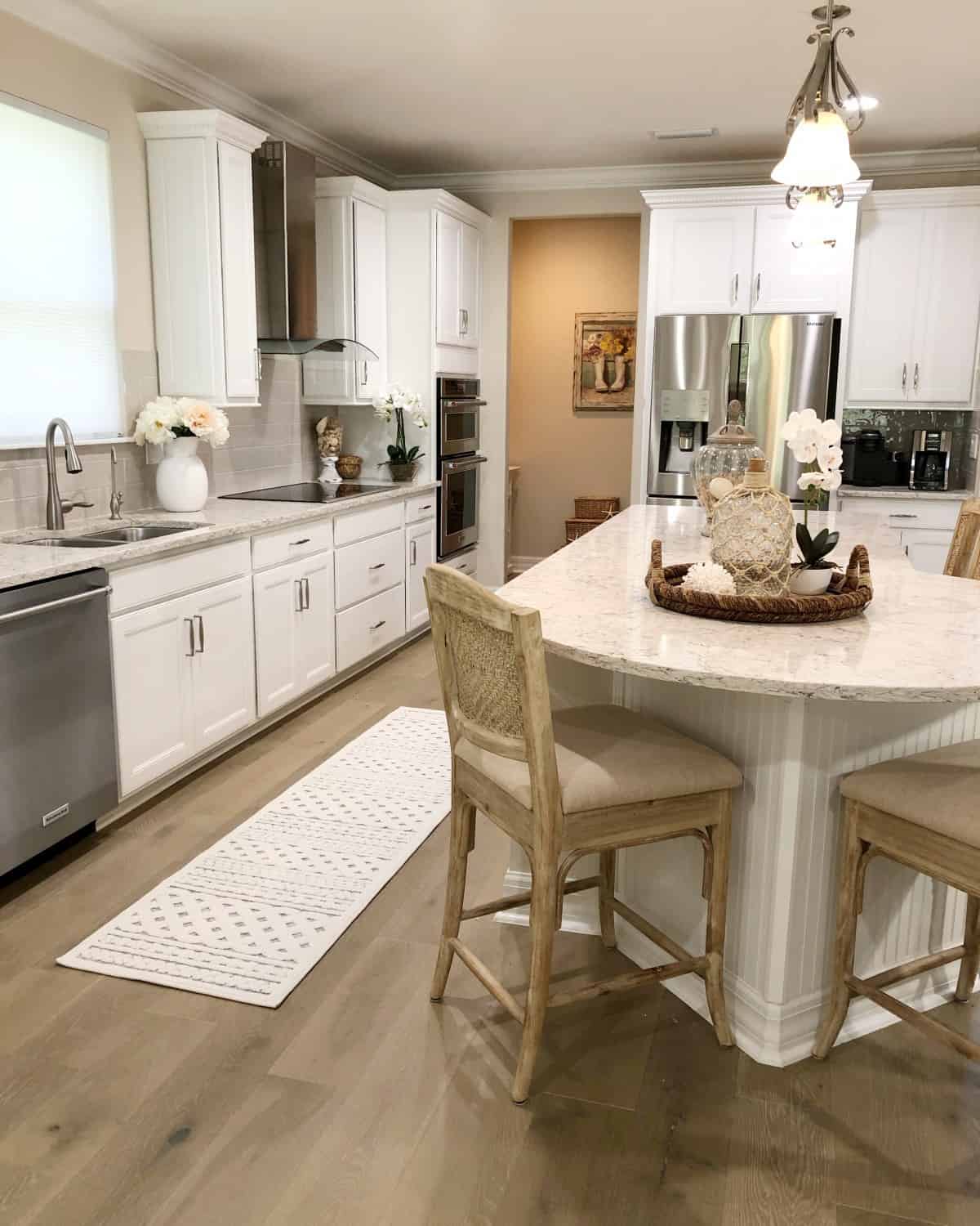 Neutral Kitchen Decor: Timeless Elegance for Your Culinary Space