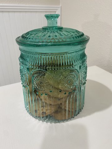 The Pioneer Woman Adeline Glass Cookie Jar, Clear