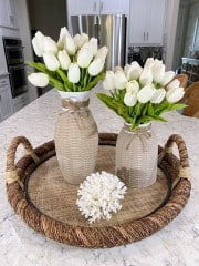Vase Set with Tulips